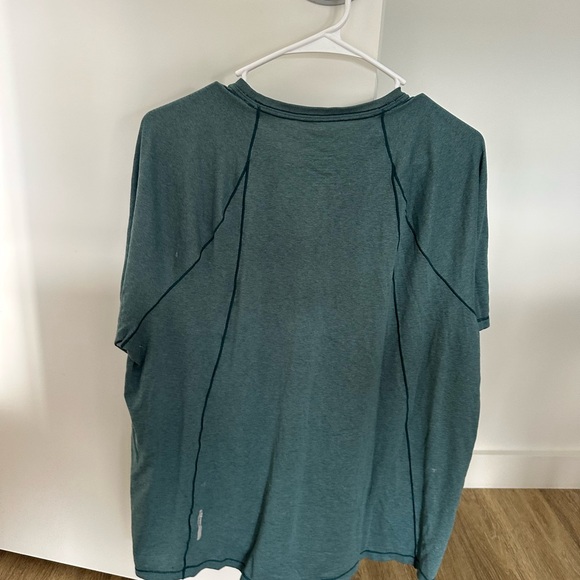 NWOT Men’s LL Bean Tee - Picture 3 of 3